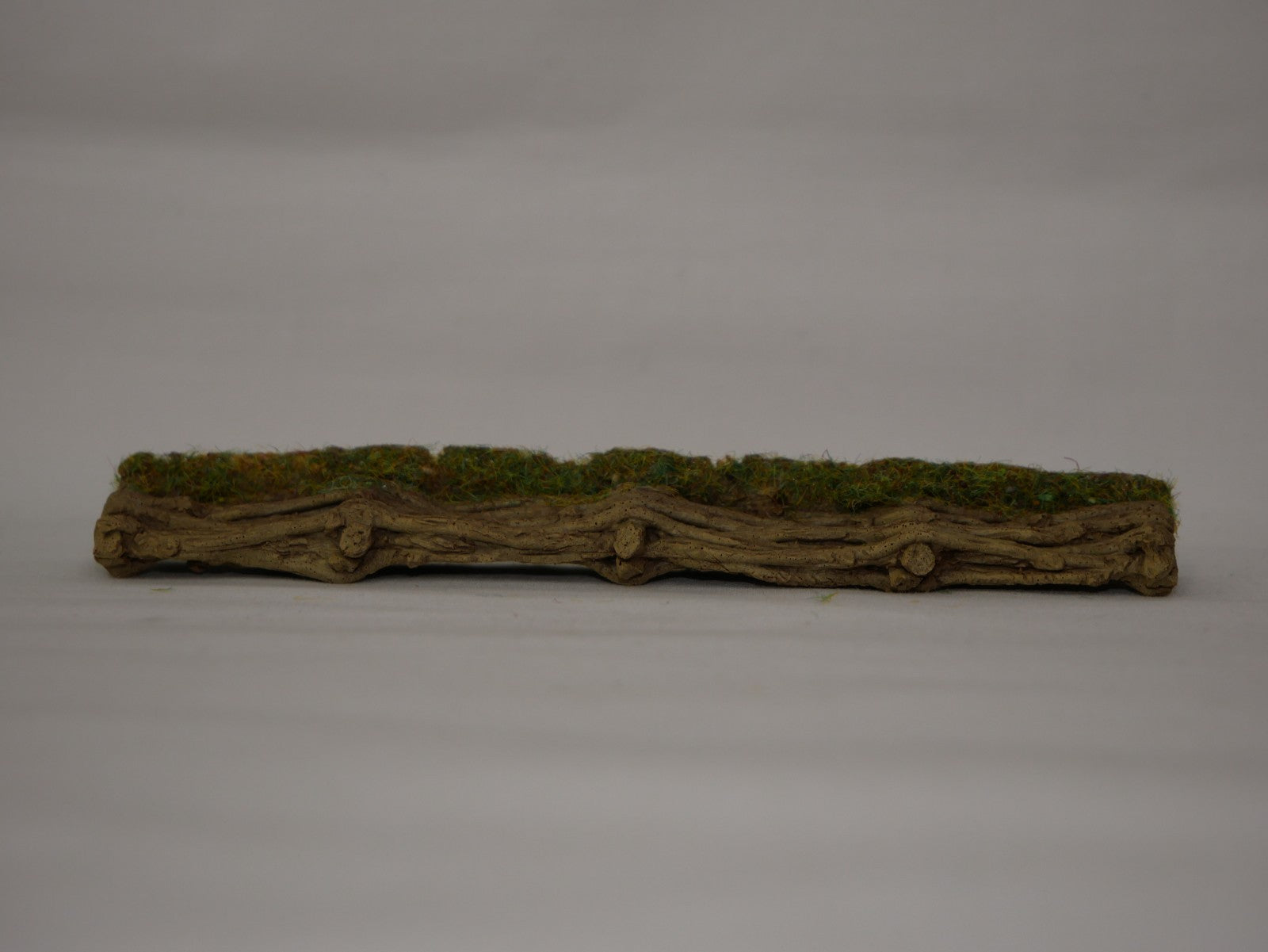 Javis Manufacturing Ltd Countryside Scenics "OO" Gauge Resin Wicker Fence - PF15