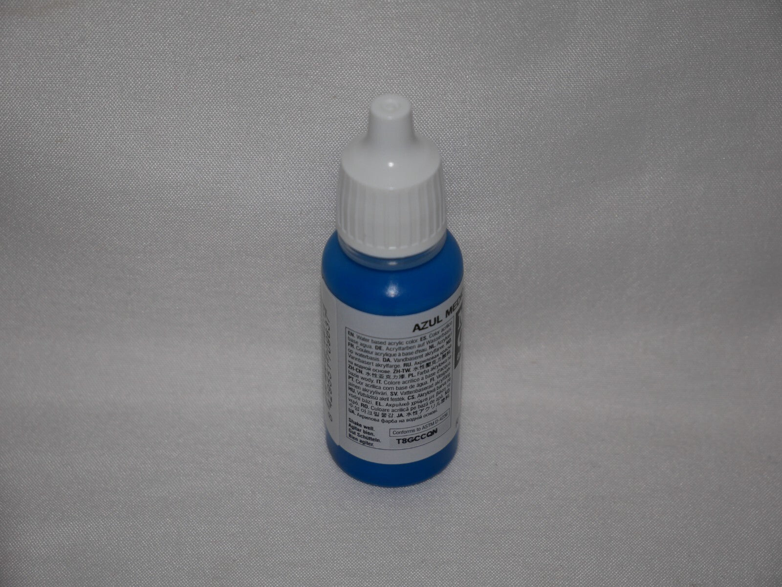 Vallejo Model Color Medium Blue Acrylic 17ml/0.57 fl oz Dropper Bottle - 70.963