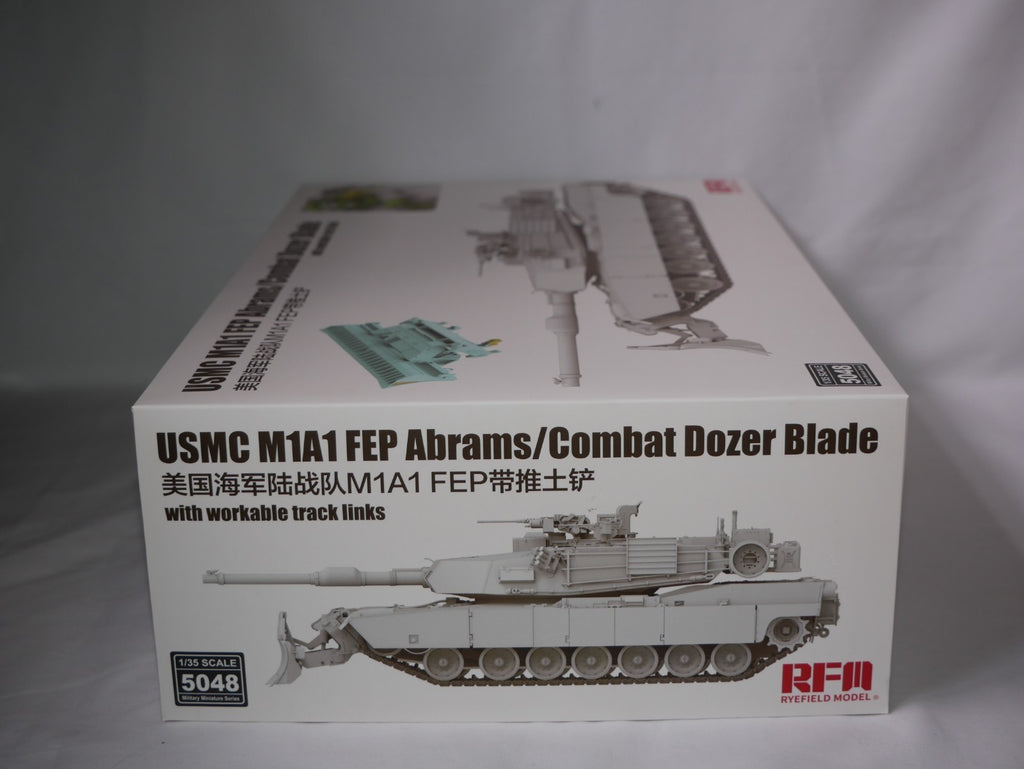 Ryefield Model 1:35 Scale USMC M1A1 FEP Abrams Tank With Combat Dozer Blade 5048
