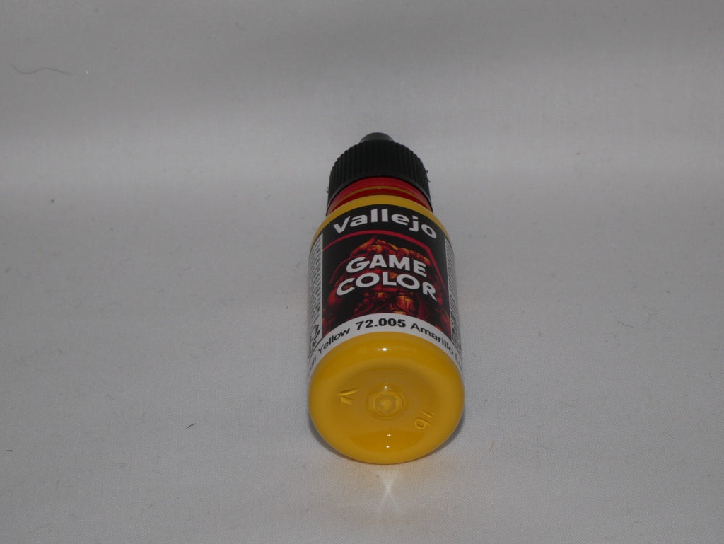 Vallejo Game Color Acrylic Moon Yellow 18ml/0.6 fl oz Dropper Bottle - 72.005