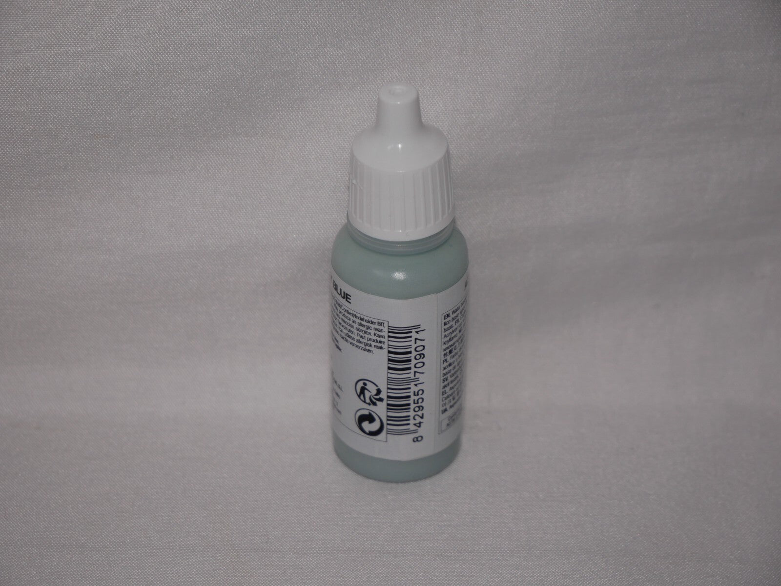 Vallejo Model Color Pale Grey Blue Acrylic 17ml/0.57 fl oz Dropper Bottle 70.907