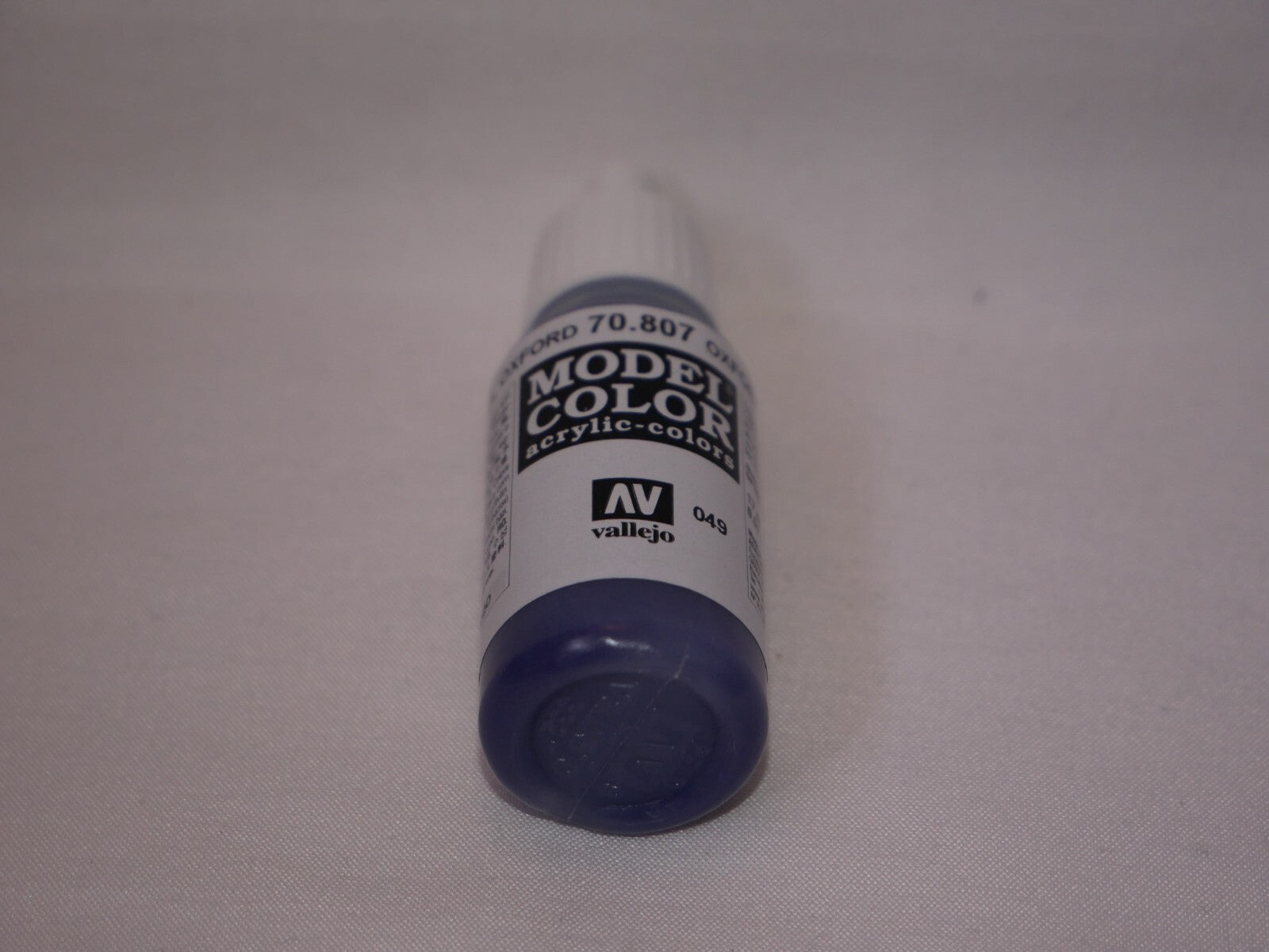 Vallejo Model Color Oxford Blue Acrylic 17ml/0.57 fl oz Dropper Bottle - 70.807