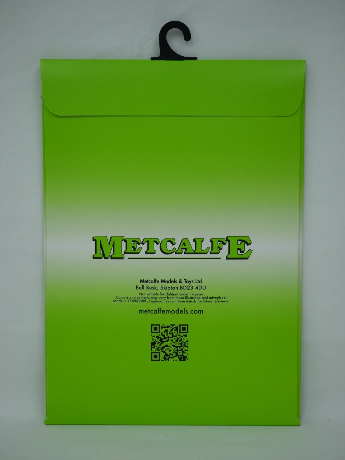 Metcalfe Card Construction Kits OO/HO Scale Prefabricated Nissen Hut Kit - PO415