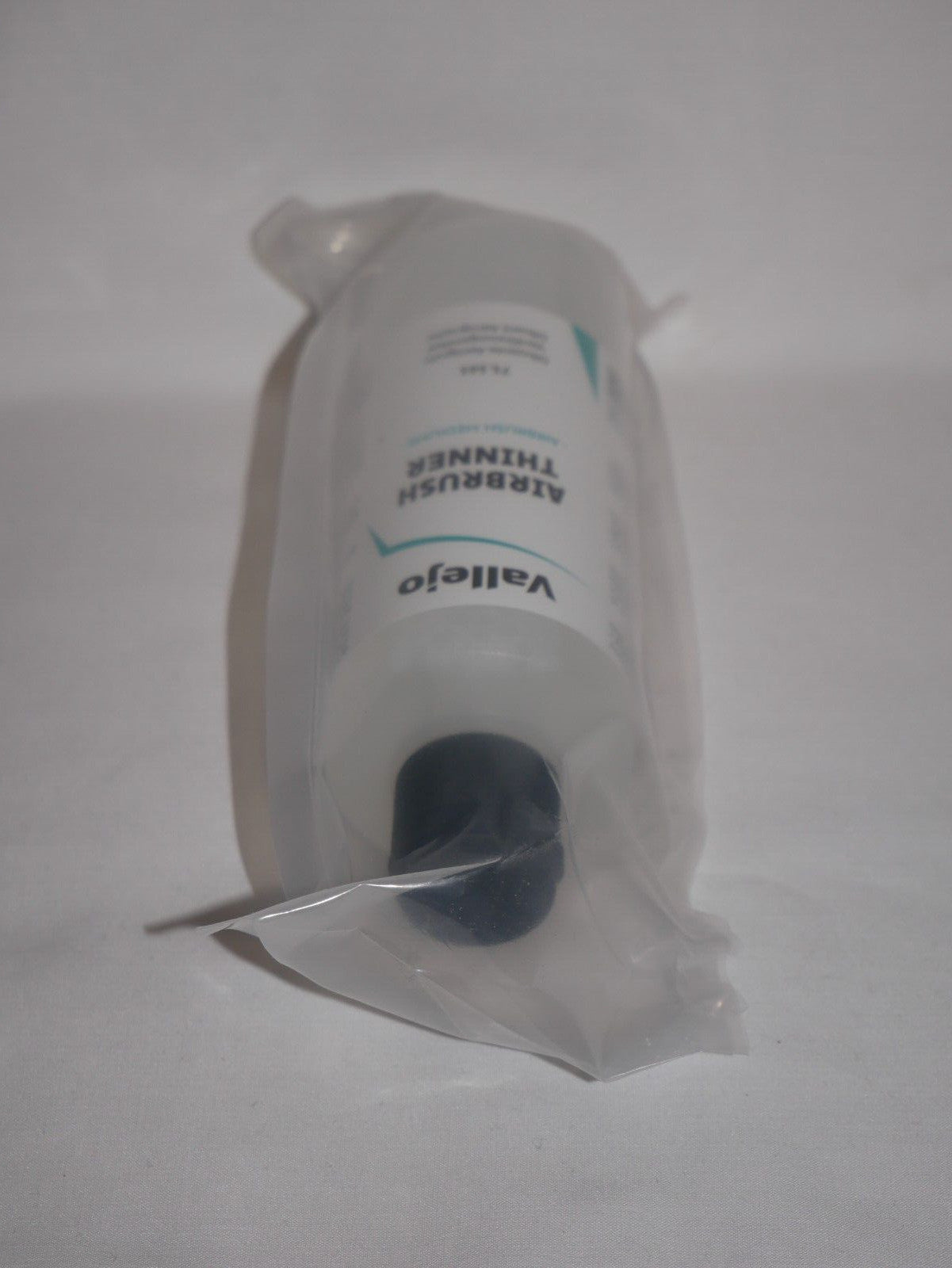 Vallejo Airbrush Mediums Airbrush Thinner 200ml / 6.76 fl oz Bottle - 71.161