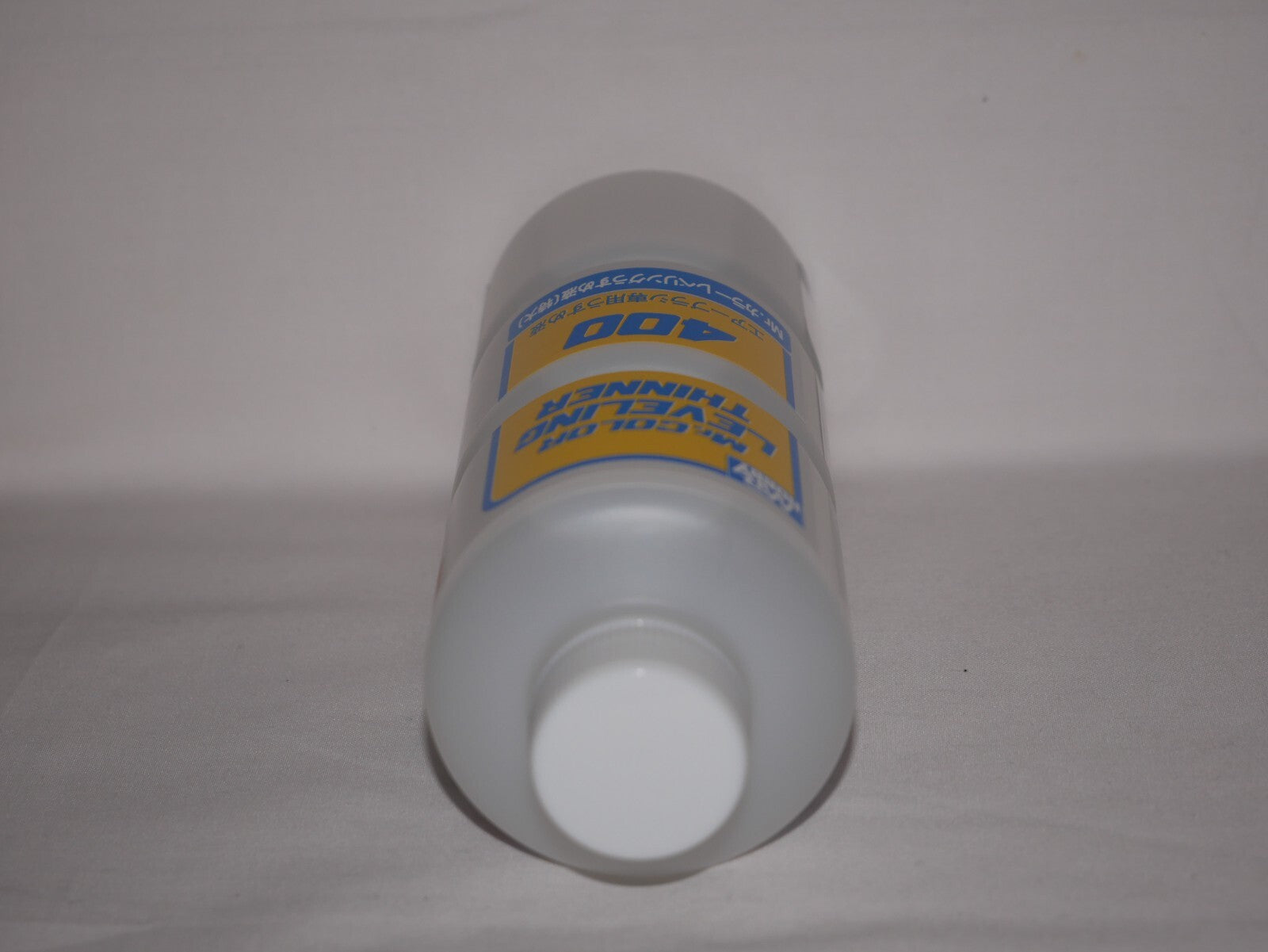 Mr Hobby Mr Color Levelling Airbrush Thinner 400 (400ml) Plastic Bottle - T-108
