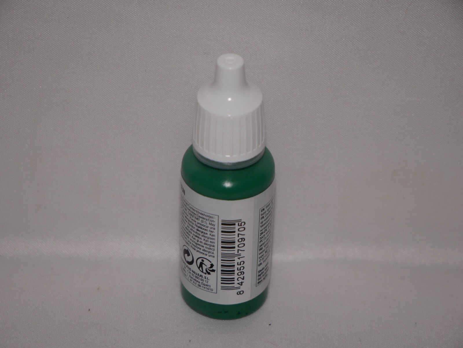 Vallejo Model Color Deep Green Acrylic 17ml /0.57 fl oz Dropper Bottle - 70.970