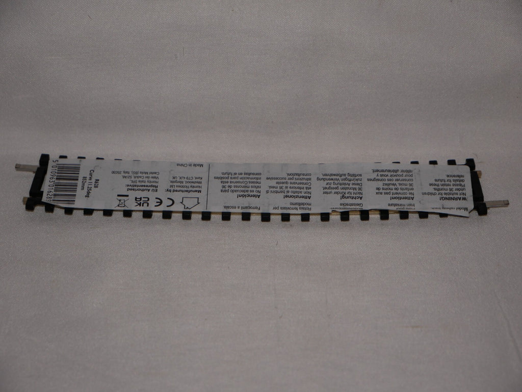Hornby 1:76 Model Railway Track Single Piece Half Curve (33") Large Radius R628