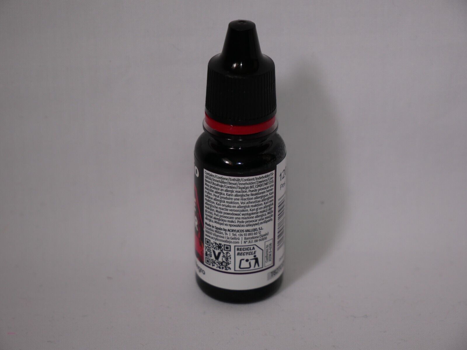 Vallejo Game Color Acrylic Ink Range Black 18ml/0.6 fl oz Dropper Bottle 72.094