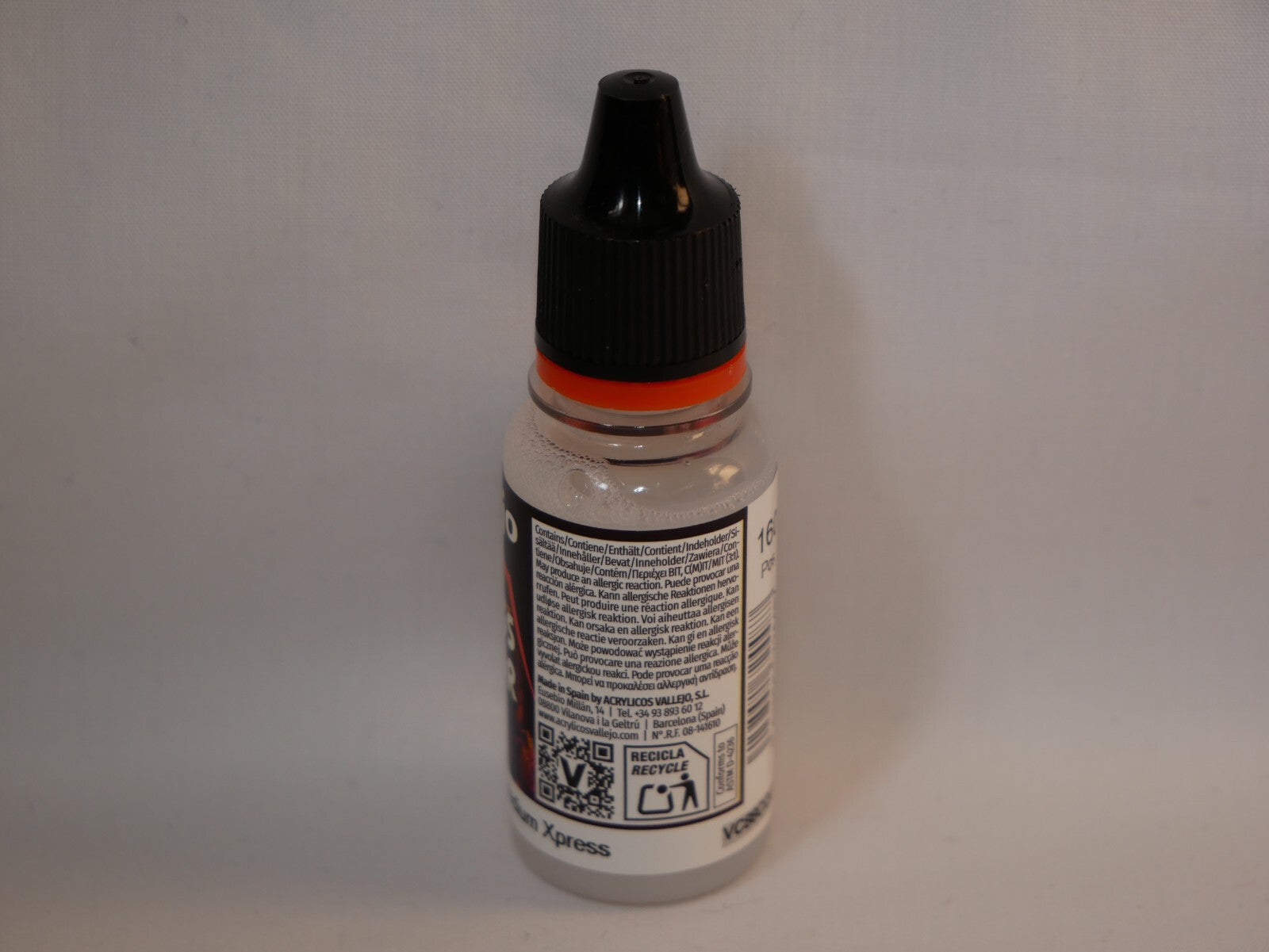 Vallejo Xpress Color Acrylic Paint Medium 18ml/0.6 fl oz Dropper Bottle - 72.448