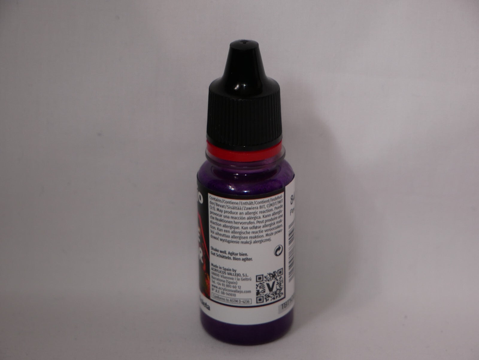 Vallejo Game Color Acrylic Washes Violet 18ml/0.6 fl oz Dropper Bottle - 73.209