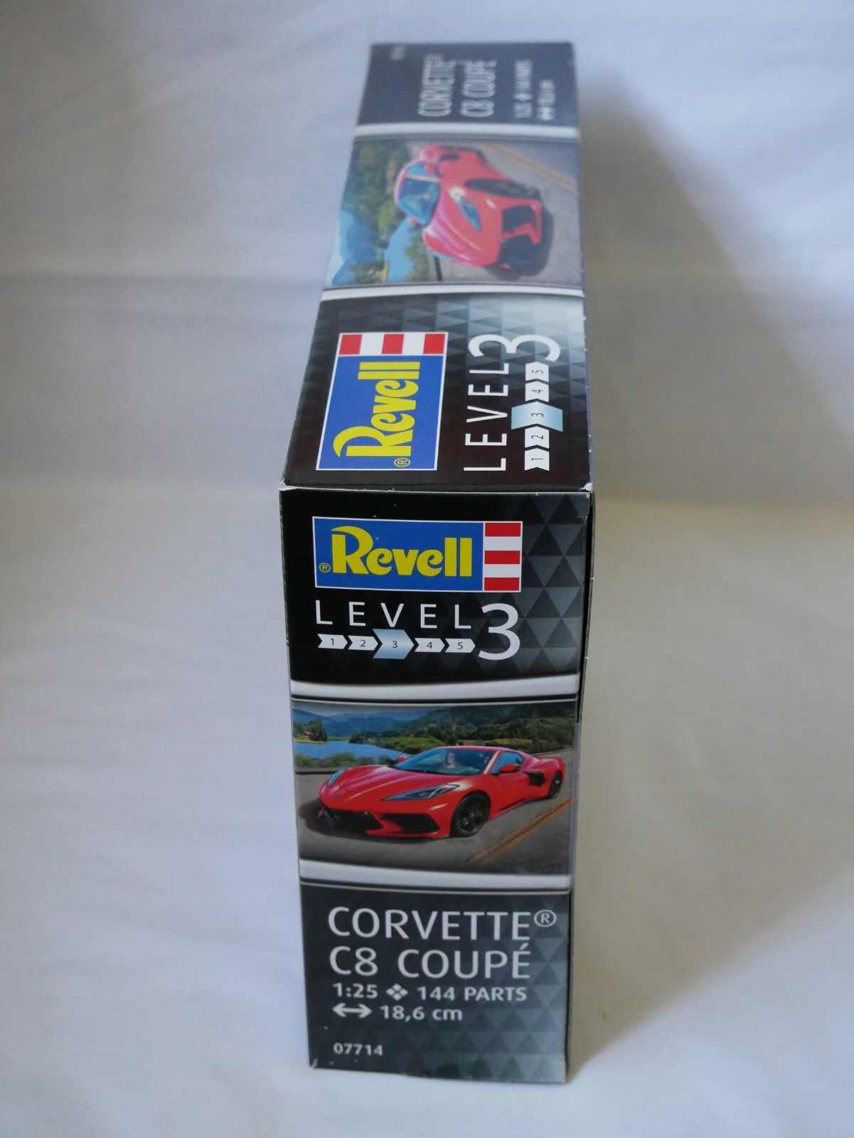 Revell 1:25 Scale Chevrolet Corvette C8 Coupe Sports Car Skill Level 3 - 07714