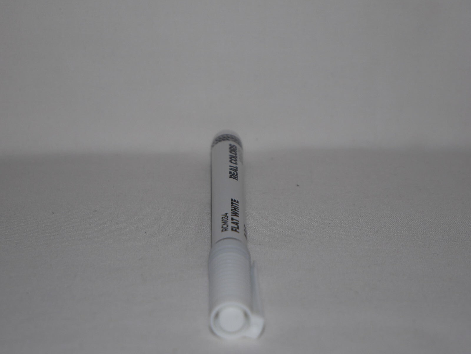 AK Interactive Real Colors Acrylic Fast Dry Paint Marker Pens Flat White RCM034
