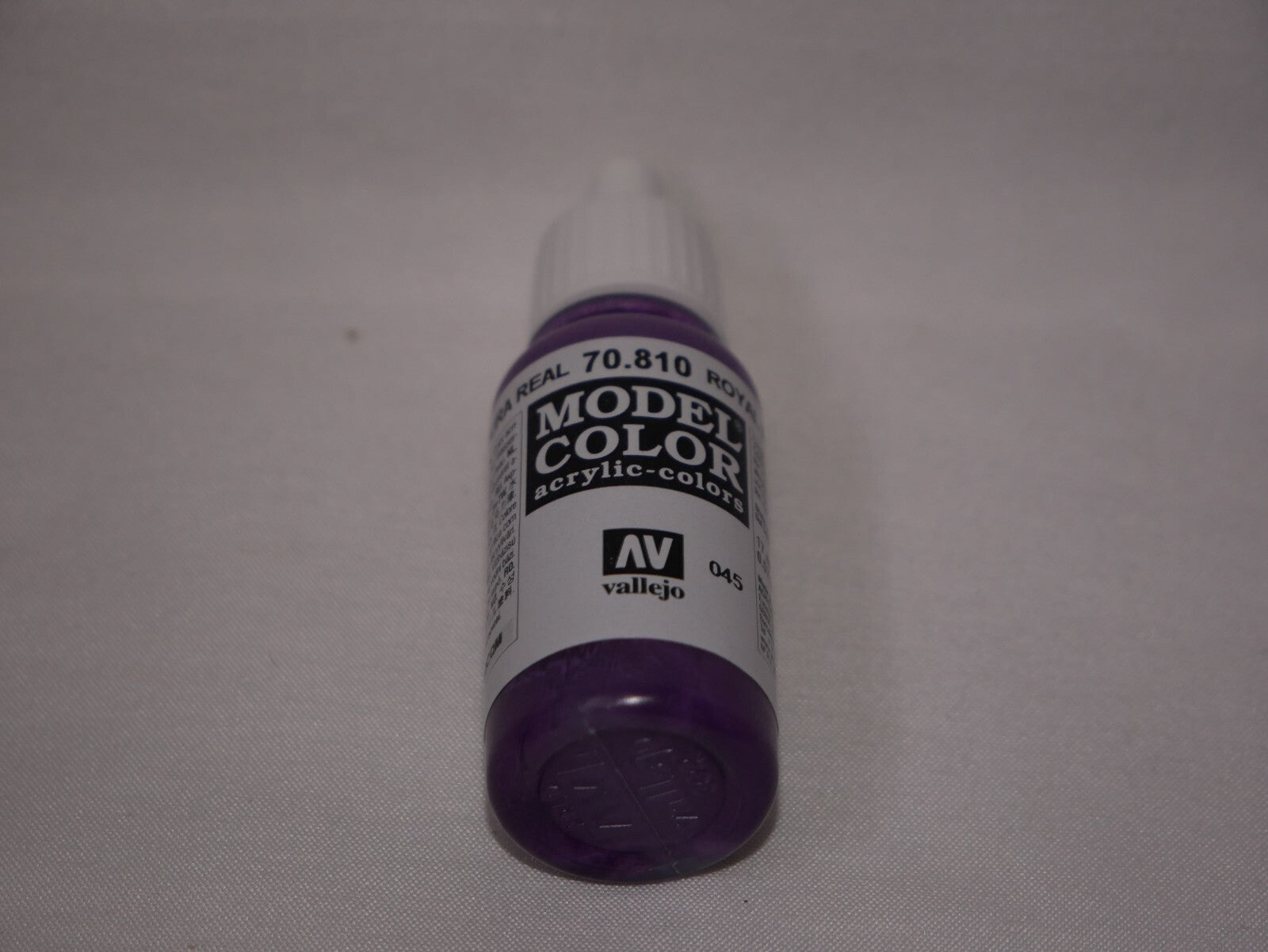 Vallejo Model Color Royal Purple Acrylic 17ml/0.57 fl oz Dropper Bottle - 70.810