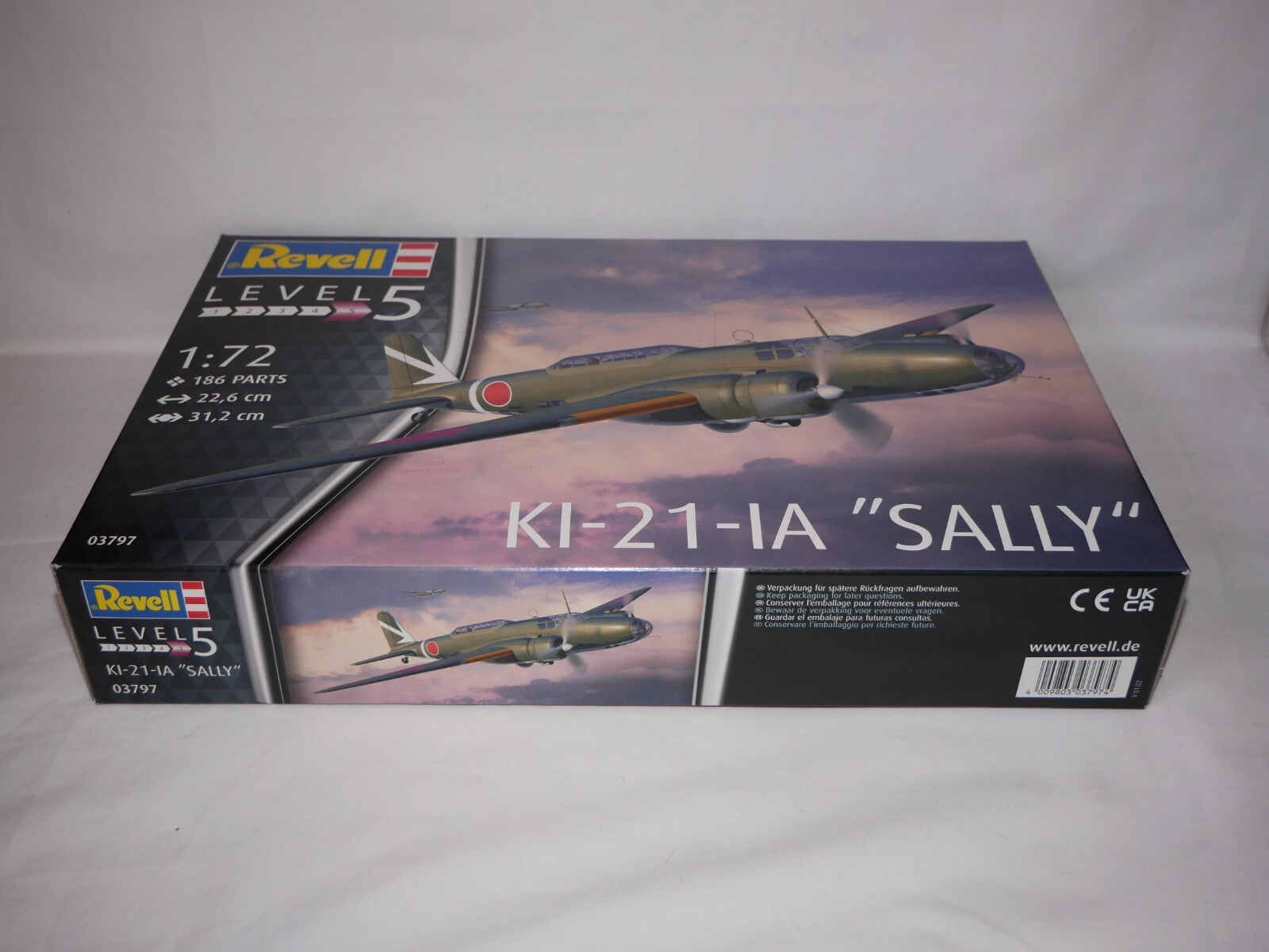 Revell 1:72 Mitsubishi KI-21-lA "Sally" Model Aircraft Kit Skill Level 5 - 03797