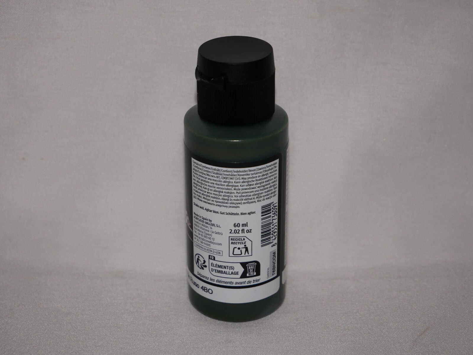 Vallejo Polyurethane Surface Primers Russian Green 4BO 60ml Bottle - 73.609