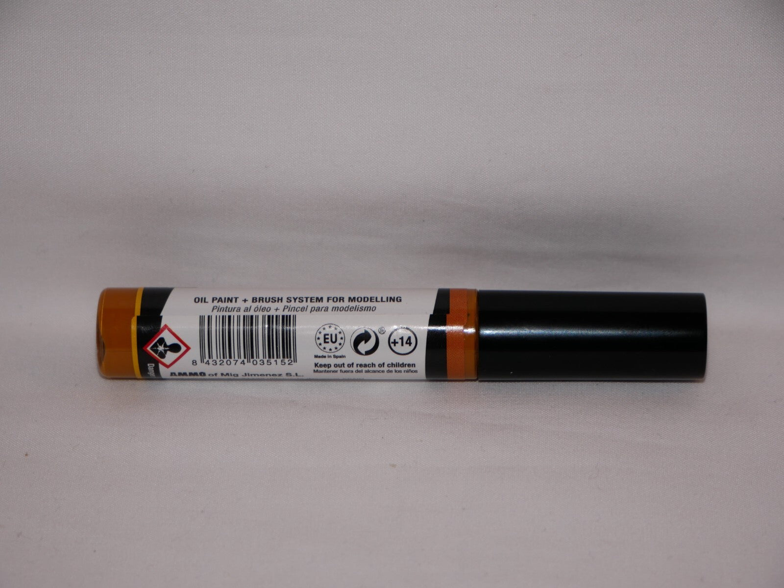 Ammo By Mig Jimenez Oilbrusher Range Ochre With Fine Brush Applicator A.MIG-3515