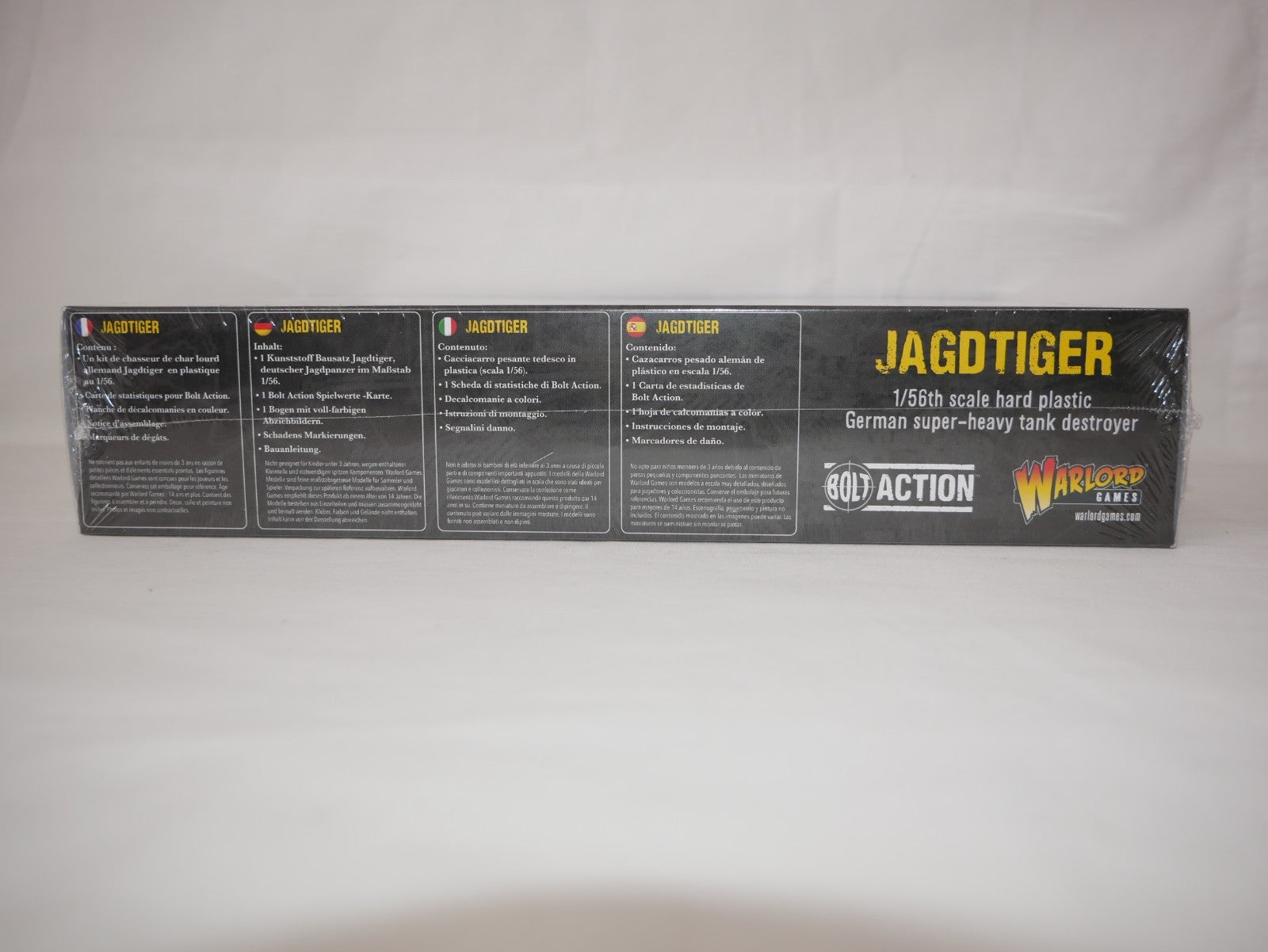 Warlord Games Bolt Action 1:56 Scale German Jagdtiger Tank Destroyer - 402012039