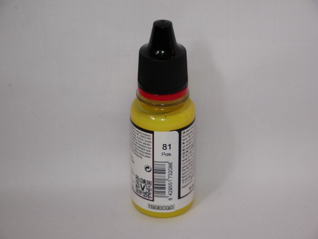 Vallejo Game Color Acrylic Washes Yellow 18ml/0.6 fl oz Dropper Bottle - 73.208