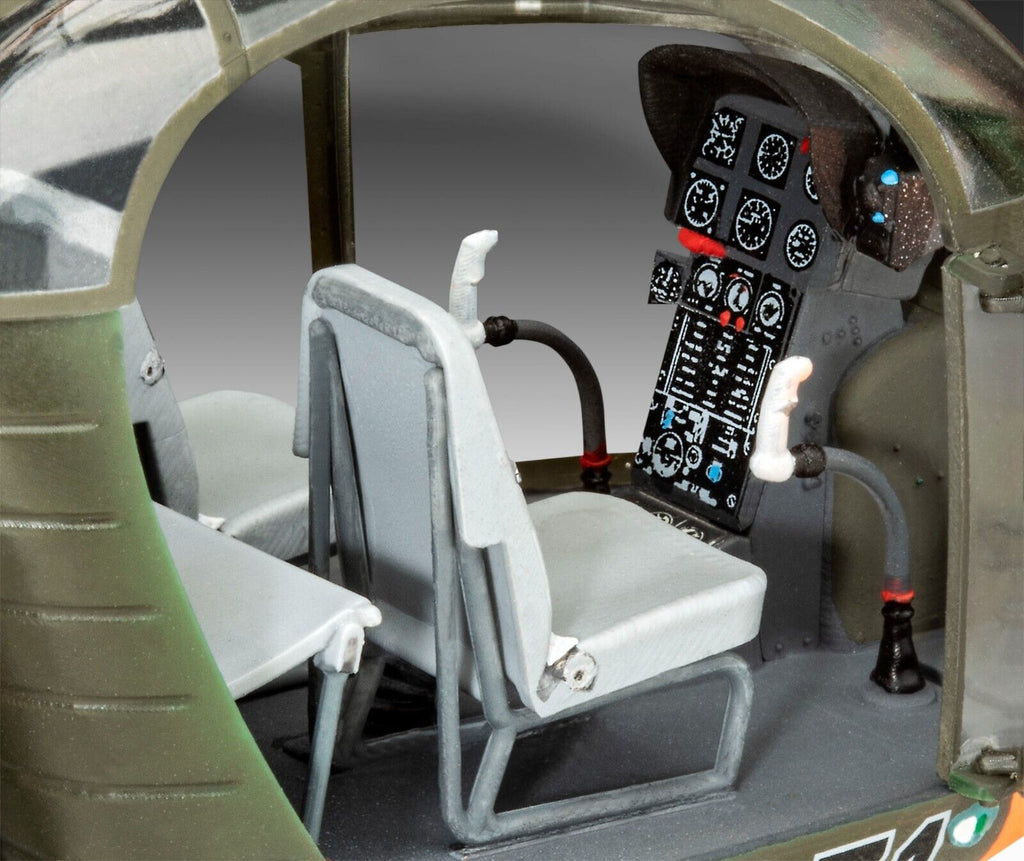Revell 1:32 Aérospatiale Alouette II Model Helicopter Kit Skill Level 4 - 03804
