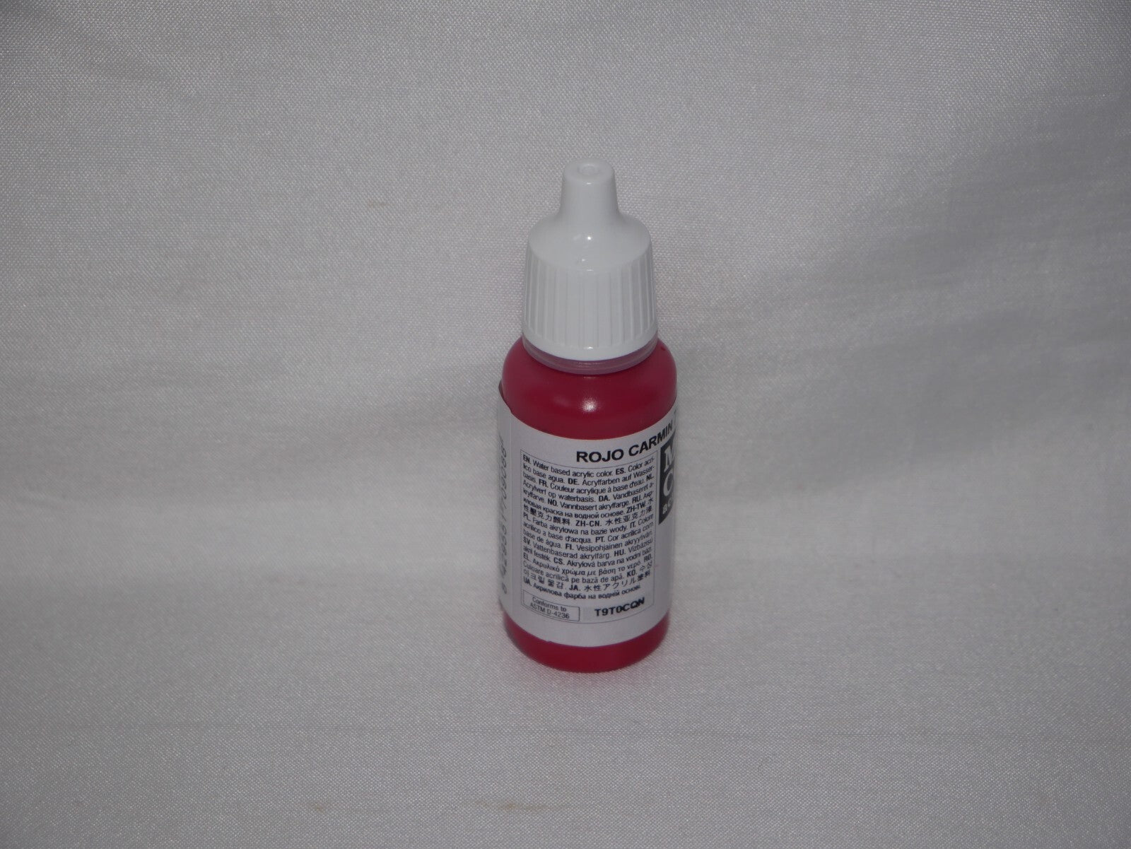 Vallejo Model Color Carmine Red Acrylic 17ml/0.57 fl oz Dropper Bottle - 70.908