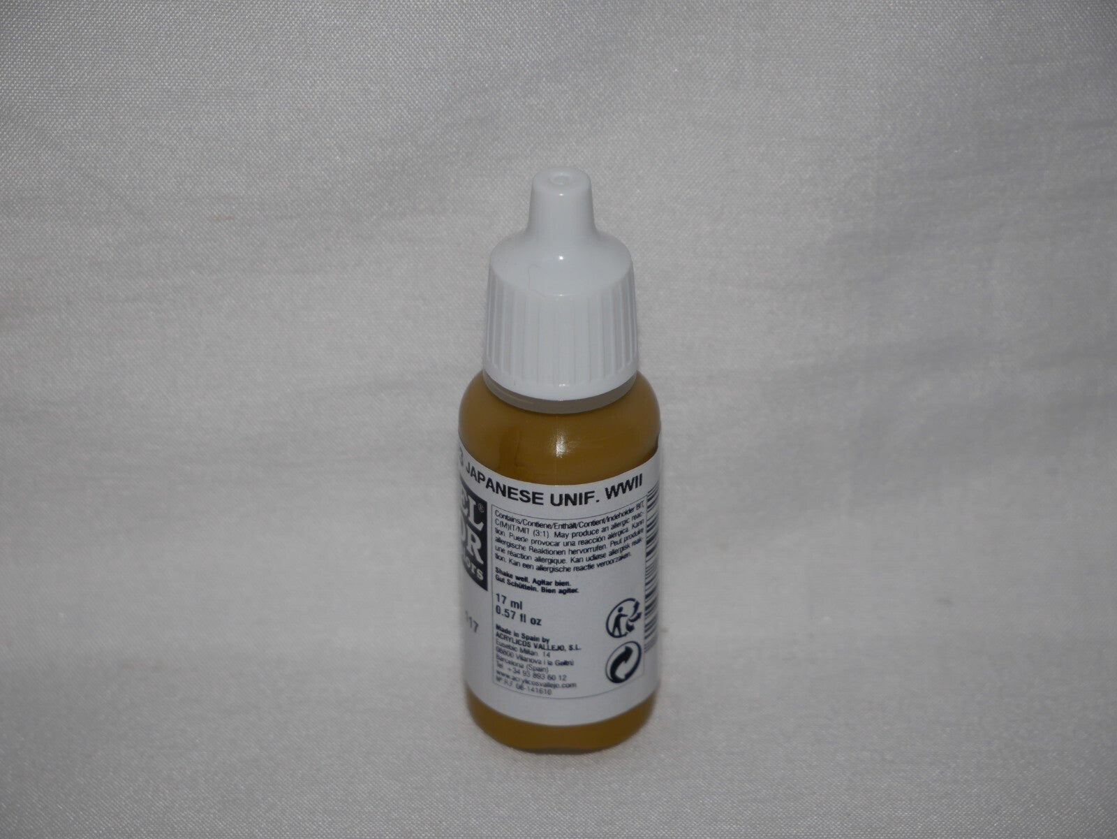 Vallejo Model Color WWII Japanese Uniform Acrylic 17ml Dropper Bottle - 70.923