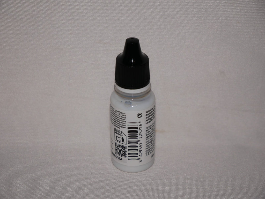 Vallejo Auxiliary Products Satin Varnish 18ml/0.60 fl oz Dropper Bottle - 70.522
