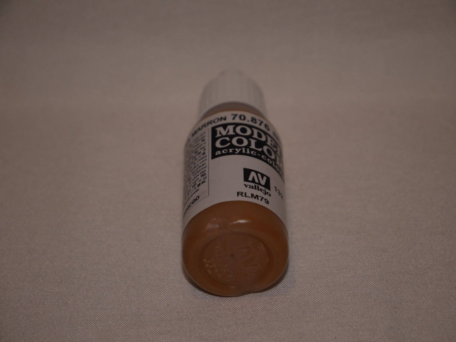 Vallejo Model Color Brown Sand Acrylic 17ml/0.57 fl oz Dropper Bottle - 70.876