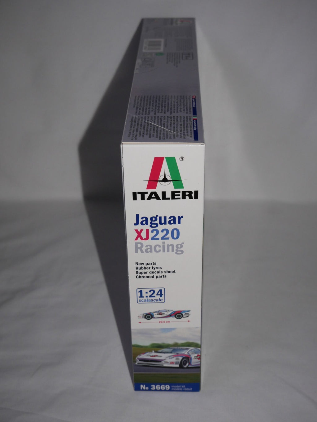 Italeri 1:24 Scale Jaguar XJ 220 Racing Model Replica Kit Skill Level 2 - 3669