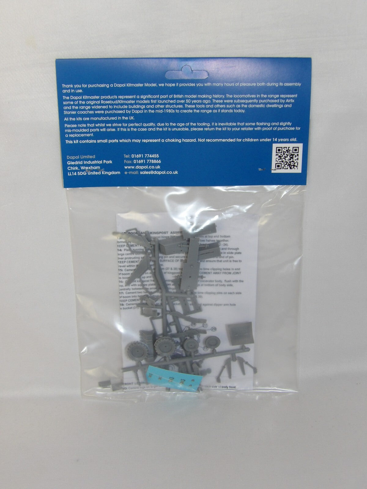 Dapol Kitmaster "OO/HO" JCB 3CX Backhoe Loader Plastic Model Kit C045