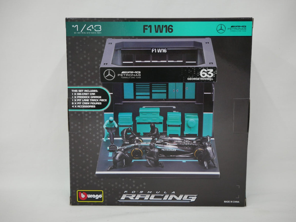 Burago 1:43 Scale Mercedes-AMG Petronas Forumla One Team Pit Pass Diorma Playset - #18-38458R