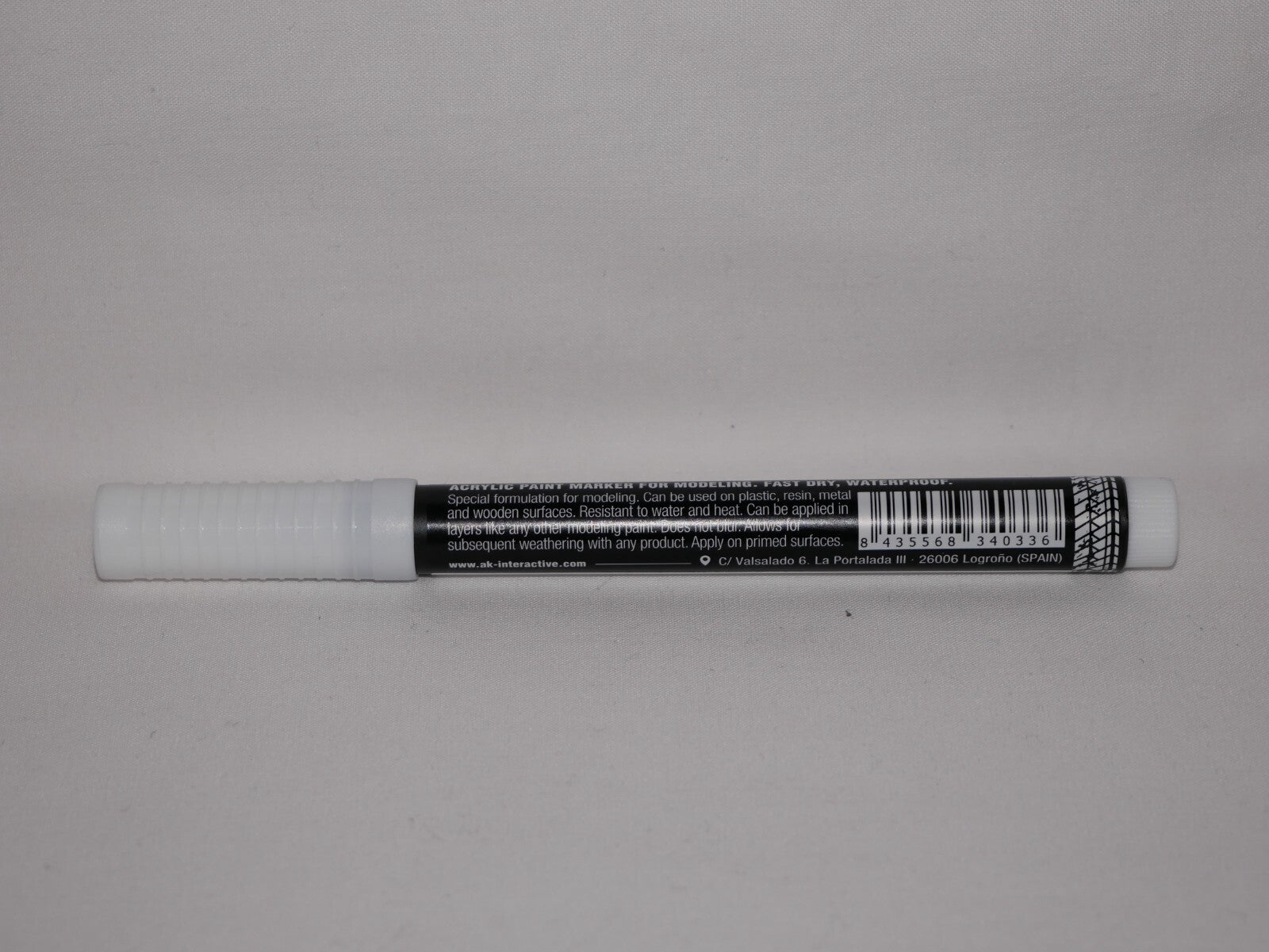 AK Interactive Real Colors Acrylic Fast Dry Paint Marker Pens Flat White RCM034