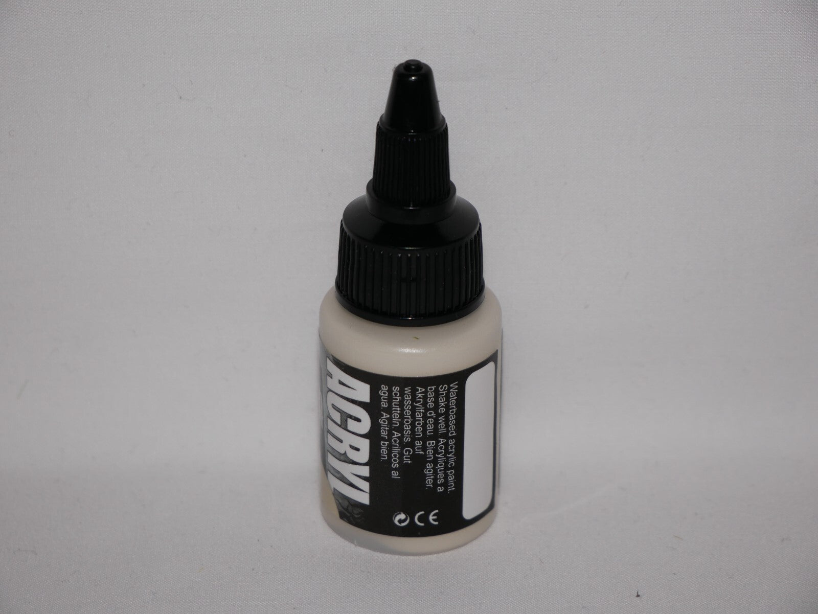 Monument Hobbies Pro Acryl Paint Range Ivory 22ml Twist Top Bottle - (MPA-023)