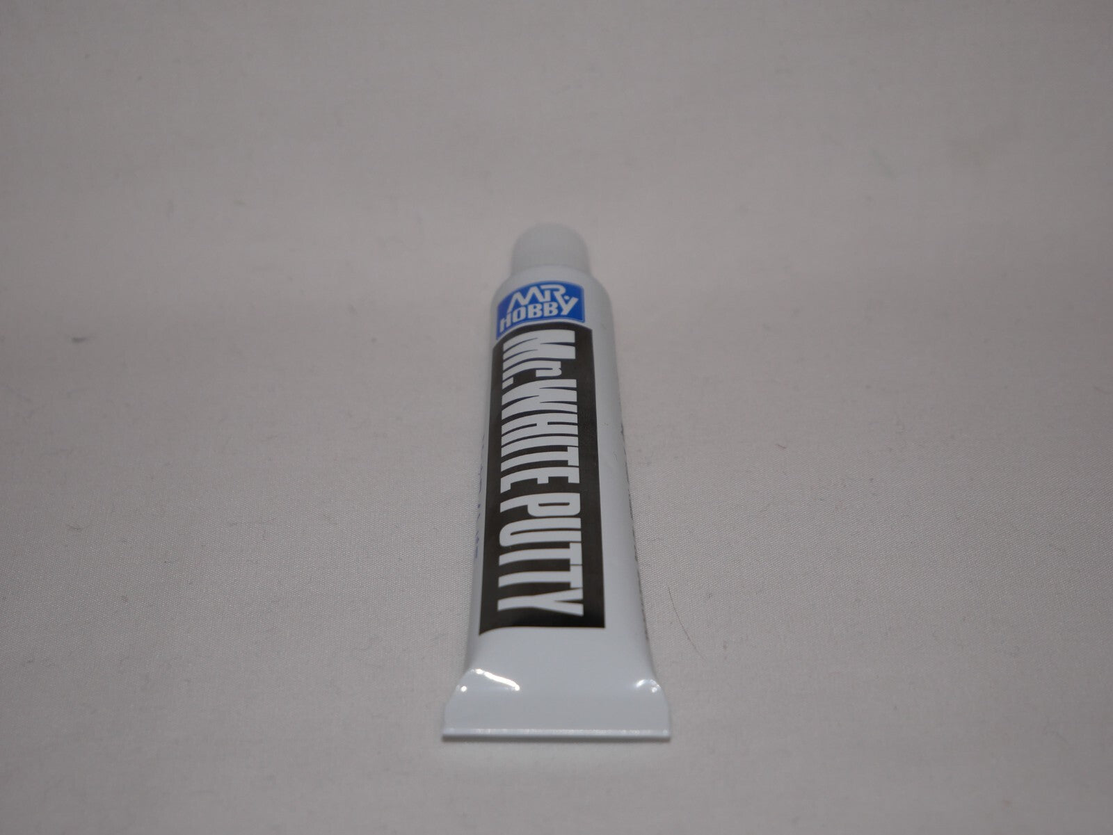 Mr Hobby Mr White Lacquer Based Putty 25g Tube For Scale Model Building - (P-118)