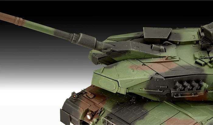 Revell 1:35 Scale Leopard 2A7A1 Main Battle Tank Model kit Skill Level 4 - 03360