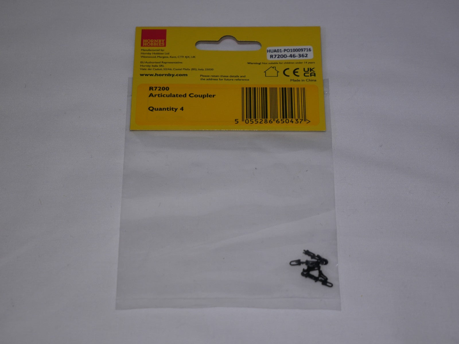 Hornby 1:76 Model Railway Track Accessories Small Coupling Assembly 4 Pack R7200