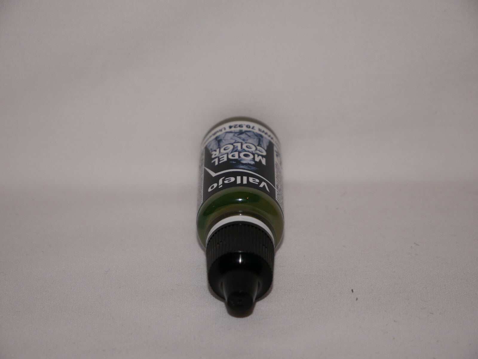 Vallejo Model Color WWII Russian Uniform Acrylic 18ml Dropper Bottle - 70.924