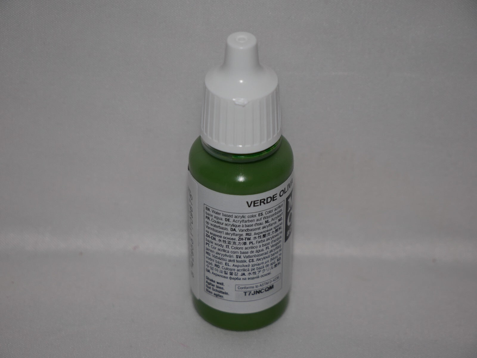 Vallejo Model Color Olive Green Acrylic 17ml/0.57 fl oz Dropper Bottle - 70.967