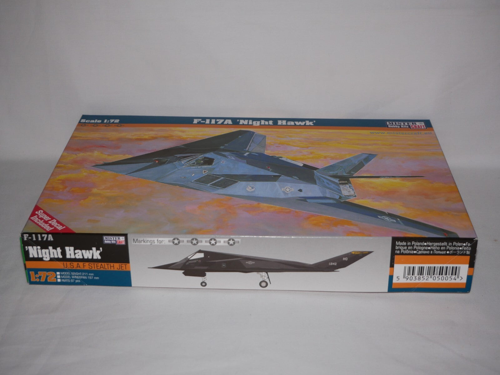 MisterCraft Hobby Kits 1:72 Scale (E-05) Lockheed F-117A "Night Hawk" - 050054