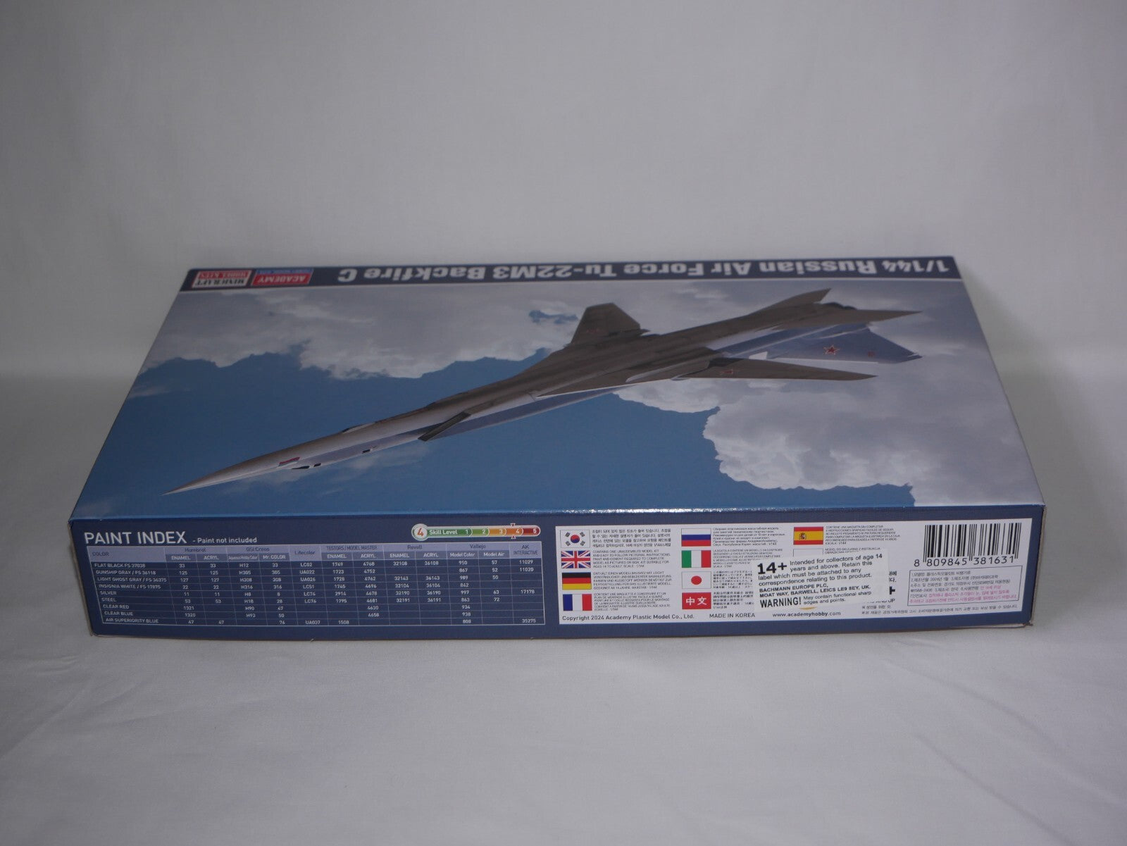 Academy 1:144 Russian Air Force Tupolev TU-22M3 Backfire C Skill Level 4 - 12636