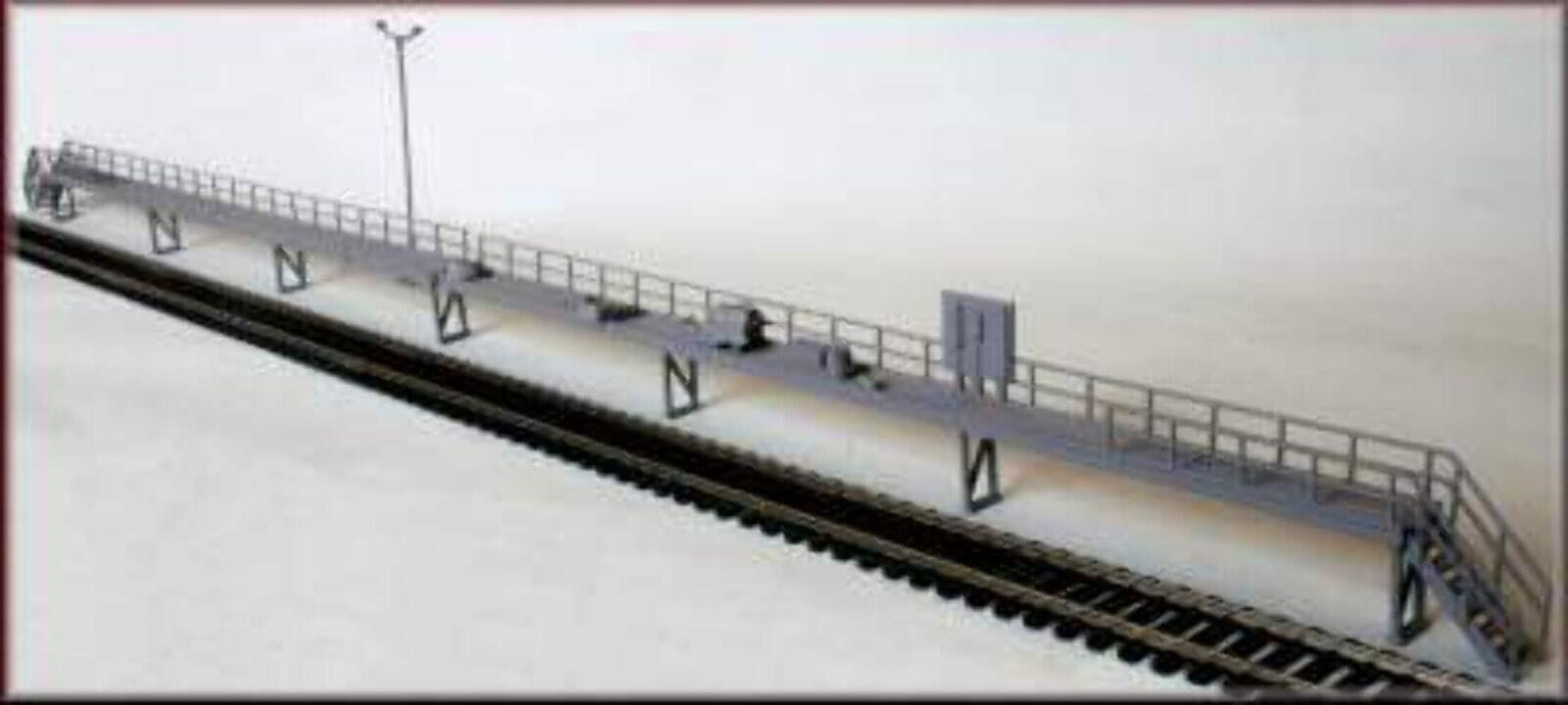 Knightwing "OO/HO" Depot/TMD Industrial Walkway With Metal Supports (25") - PM140