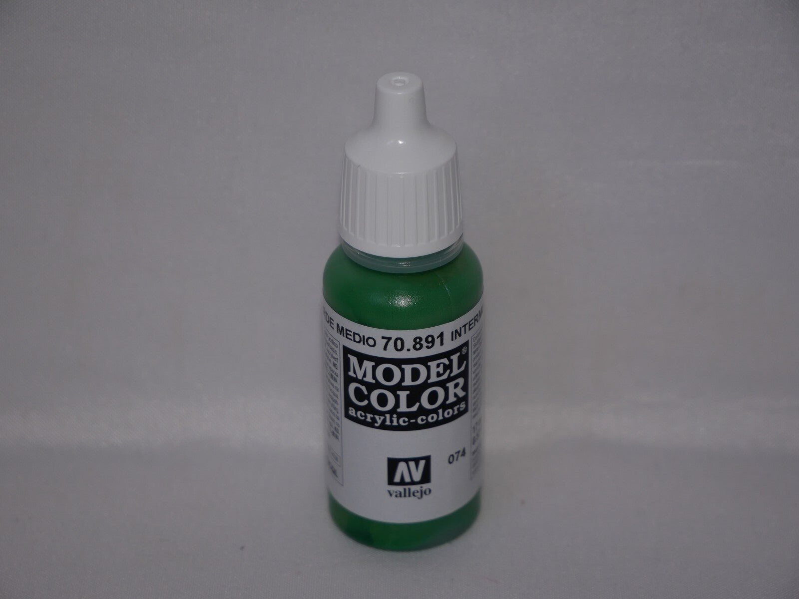 Vallejo Model Color Intermediate Green Acrylic 17ml Dropper Bottle - 70.891
