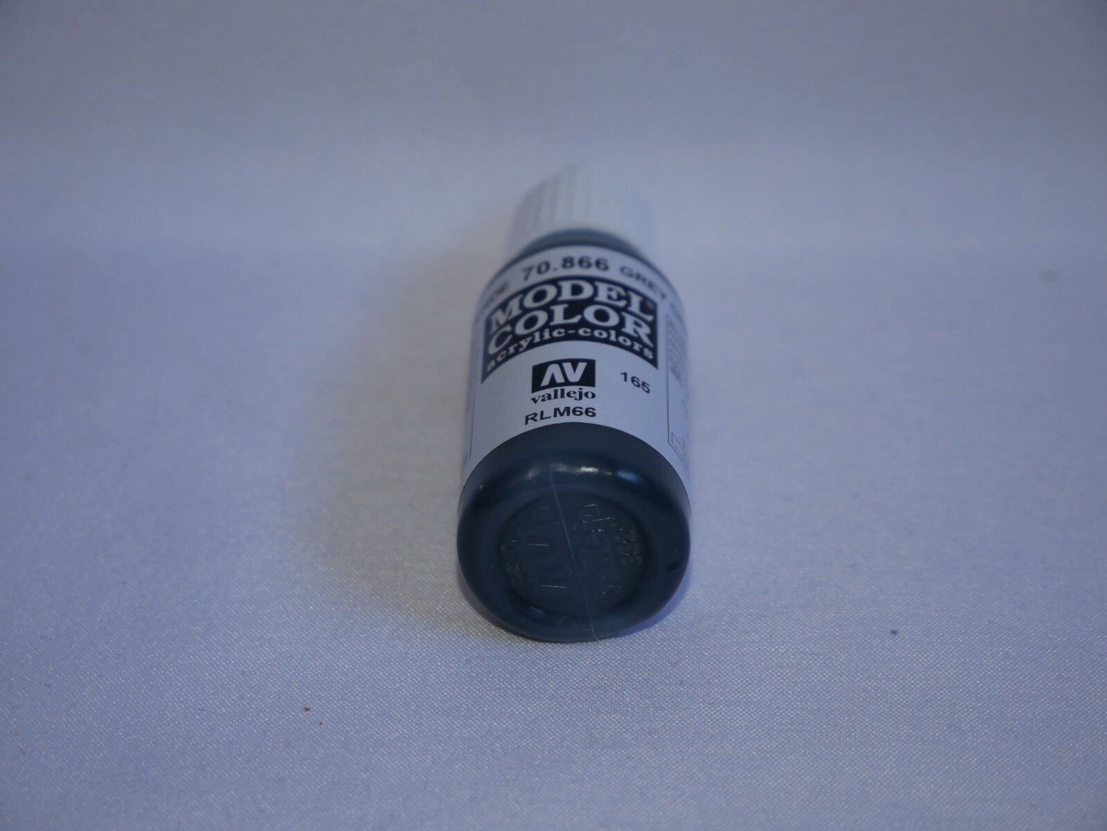 Vallejo Model Color Grey Green Acrylic 17ml/0.57 fl oz Dropper Bottle - 70.866