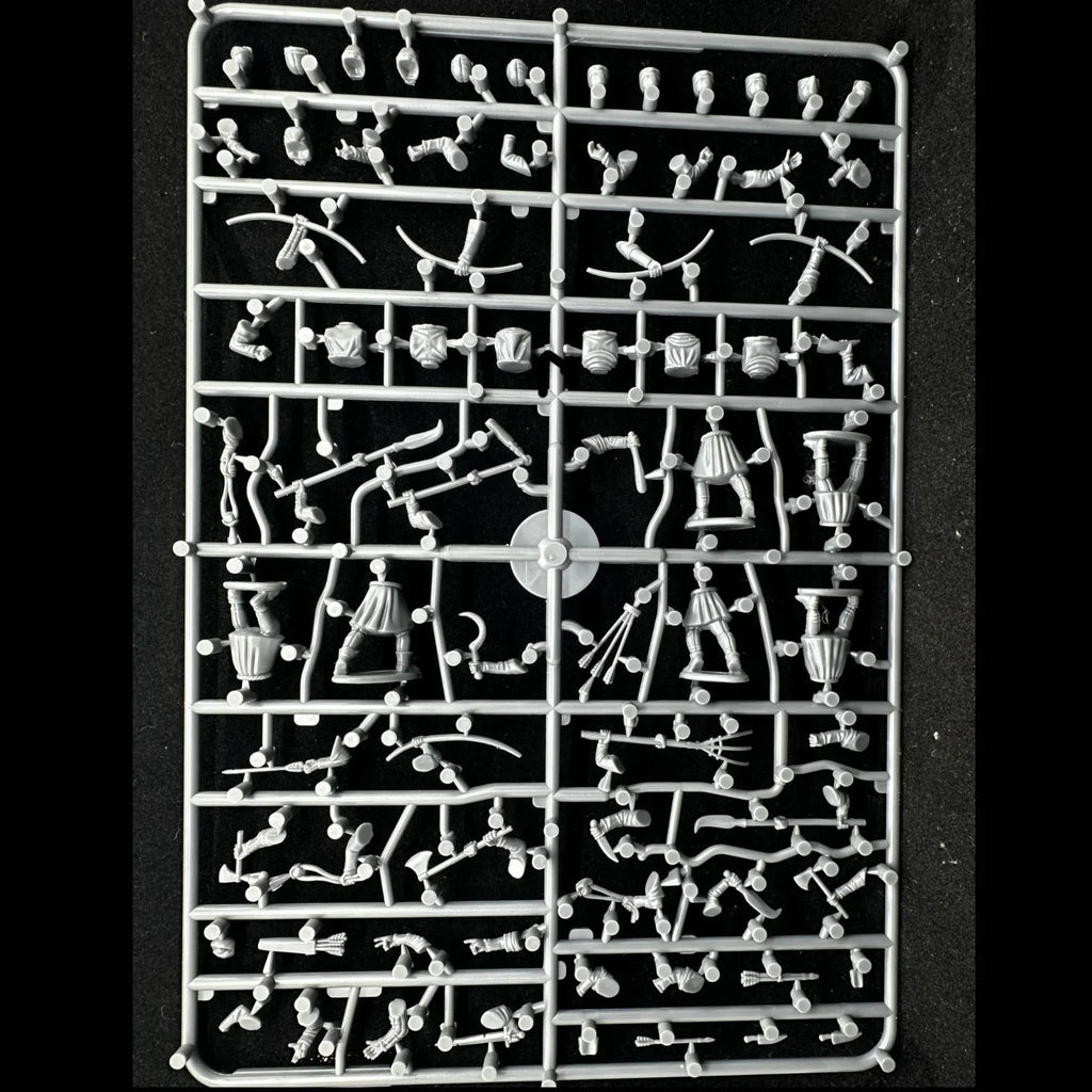 Wargames Atlantic The Barons' War 28mm Peasant Leavy (1100 - 1350) - WAAAC003