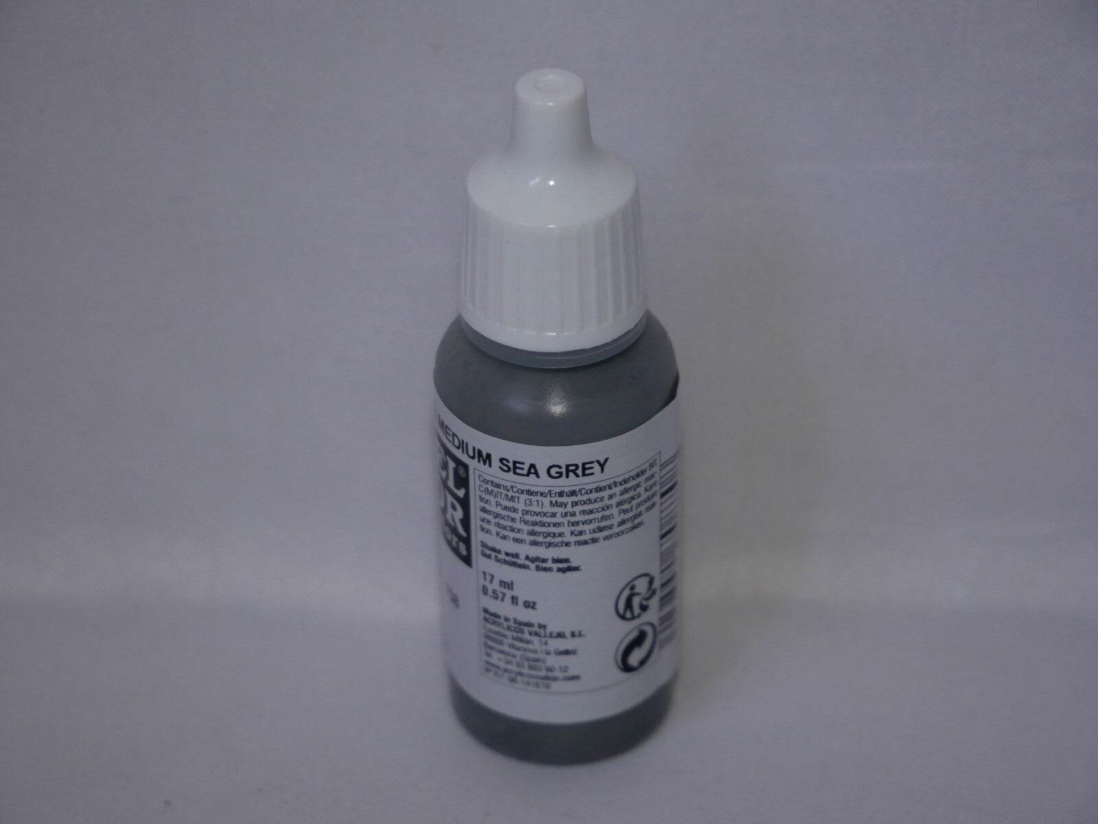 Vallejo Model Color Medium Sea Grey Acrylic 17ml Dropper Bottle - 70.870