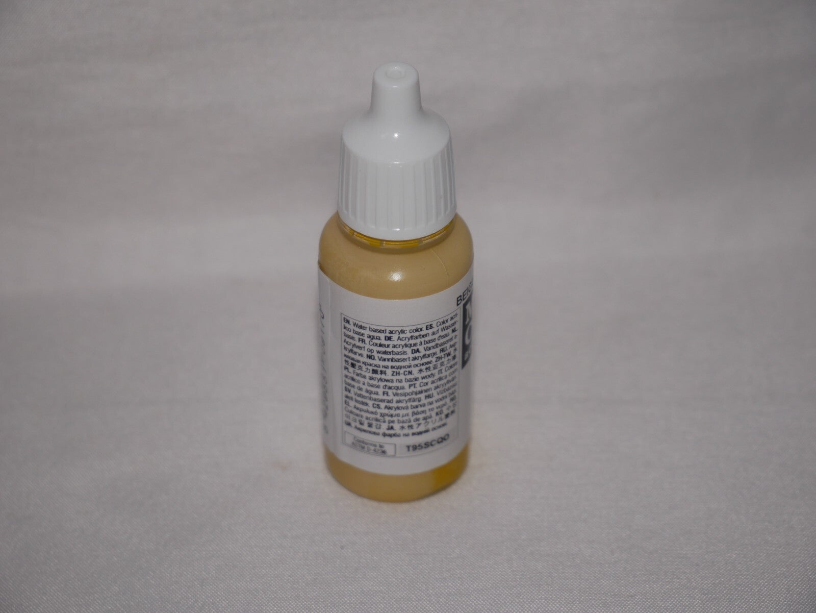 Vallejo Model Color Beige Acrylic 17ml/0.57 fl oz Dropper Bottle - 70.917