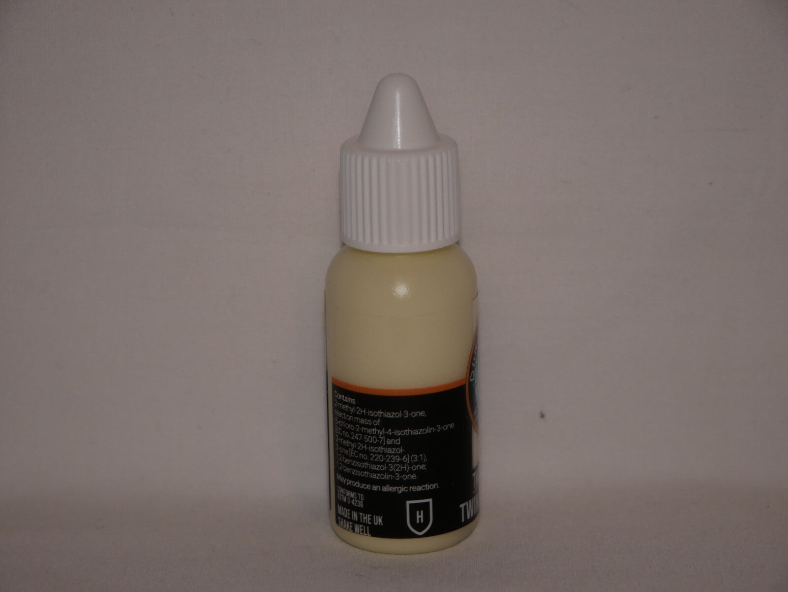 Duncan Rhodes Painting Academy Two Thin Coats Twin Suns Yellow 15ml Bottle 10132