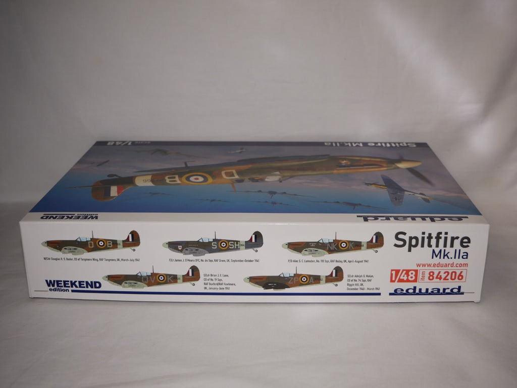 Eduard 1:48 Scale Model WWII Supermarine Spitfire Mk.IIa Weekend Edition - 84206