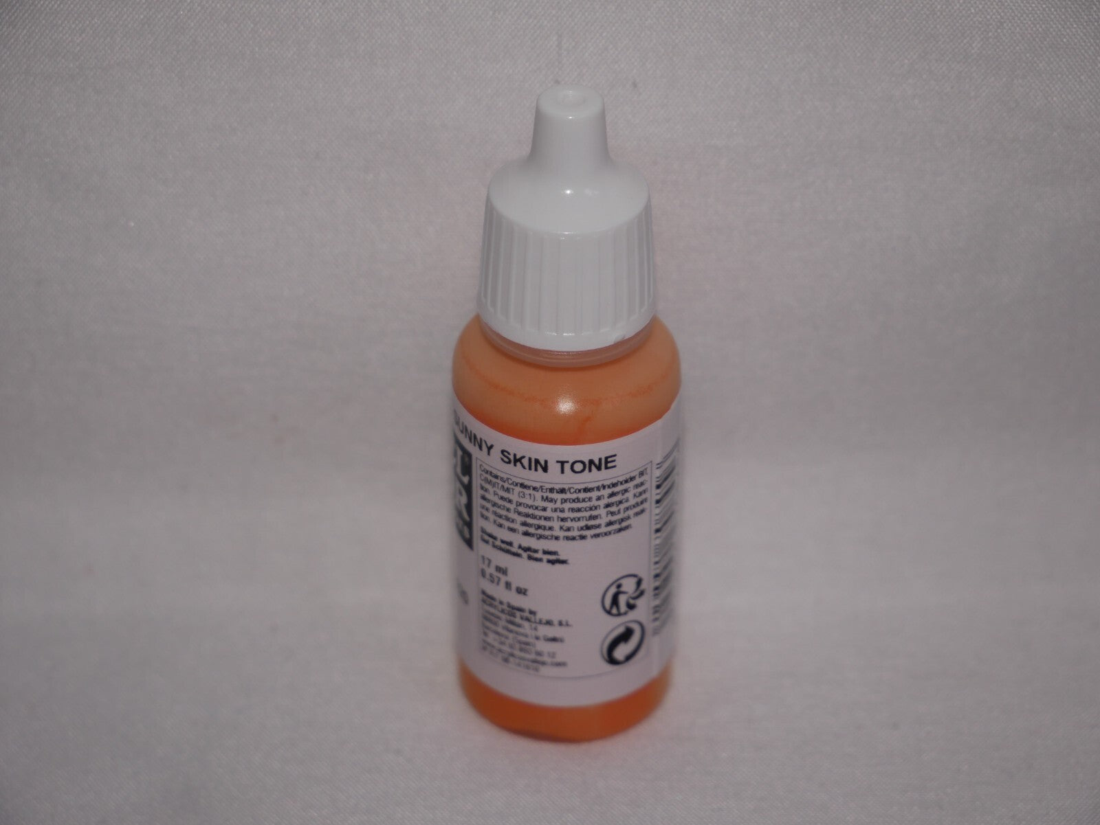 Vallejo Model Color Sunny Skin Tone Acrylic 17ml Dropper Bottle - 70.845