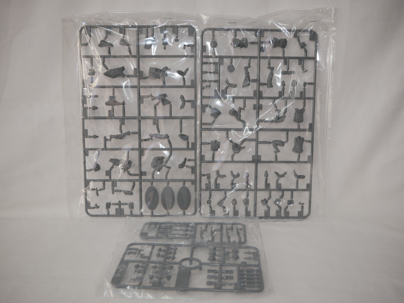 Tamiya Military Miniatures 1:35 Scale German Infantry Set (Late WWII) - 35382