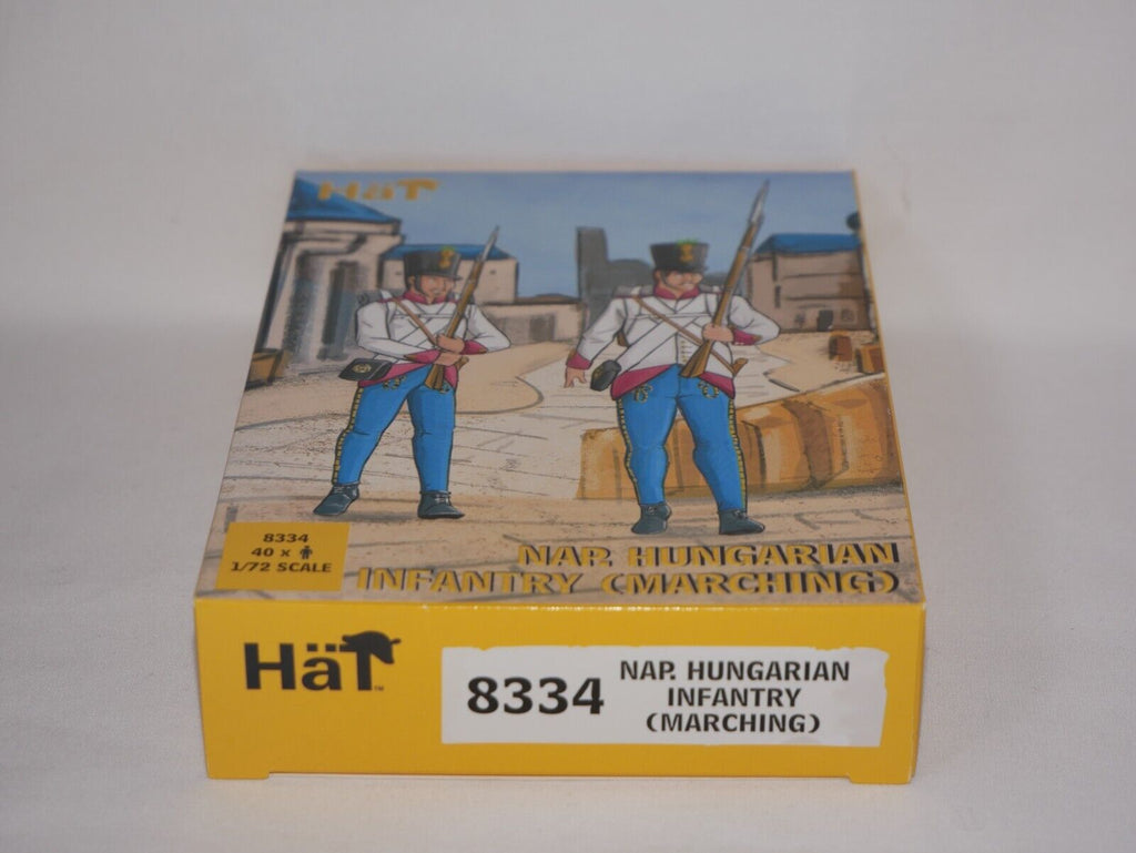 Hat Industrie 1:72 Scale Napoleonic Hungarian Infantry (Marching) Models - 8334